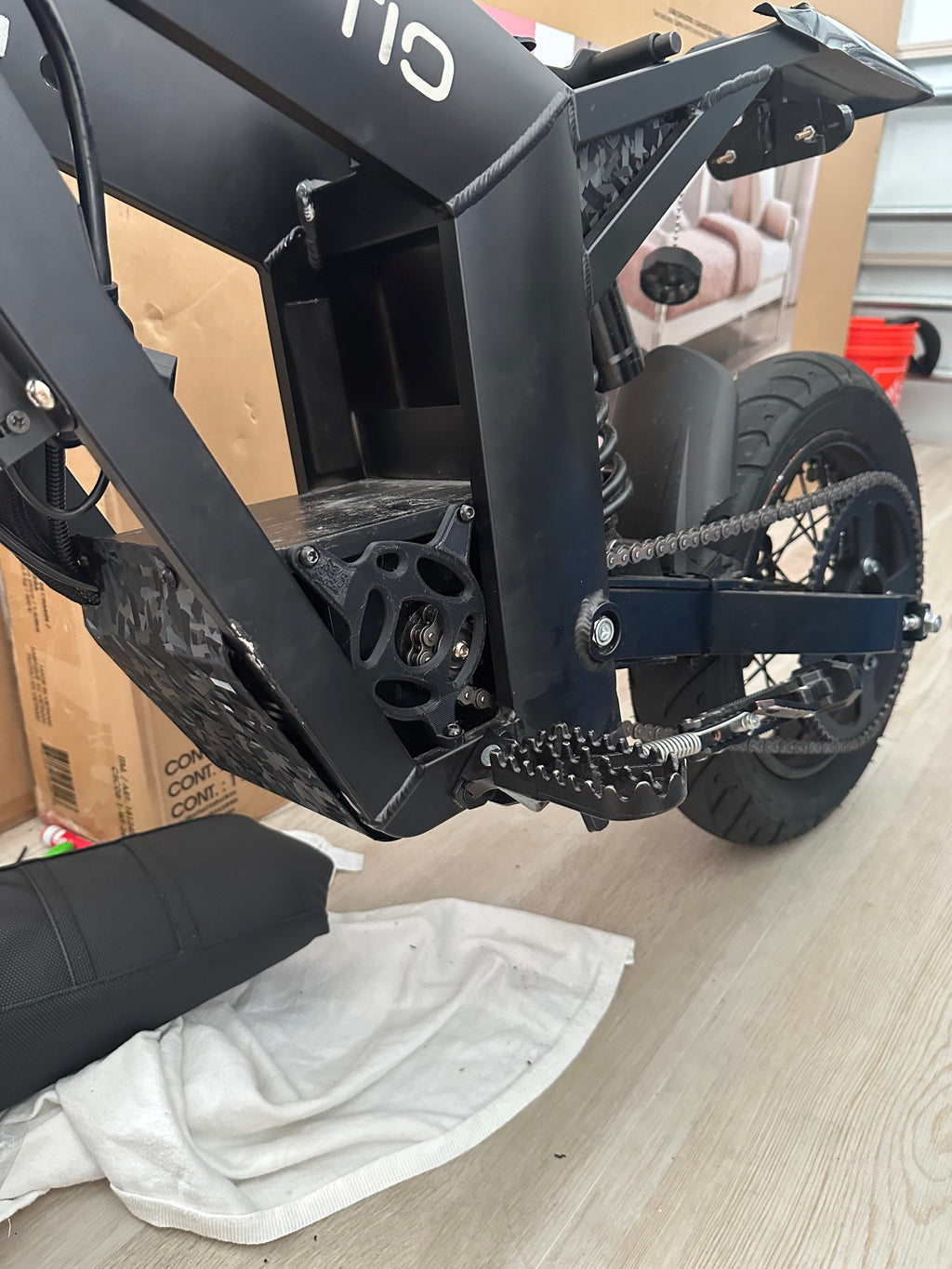 Tuttio upgraded motor cover